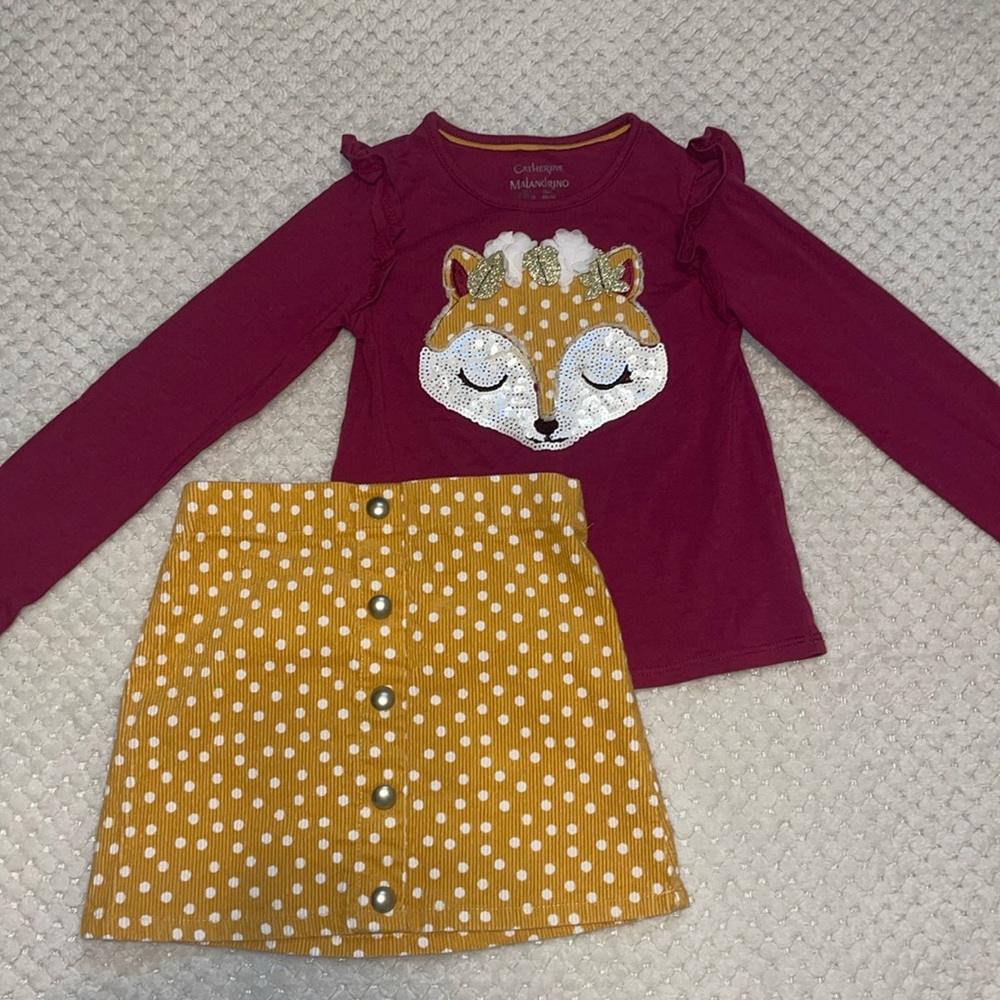 Long Sleeve+Skirt Outfit